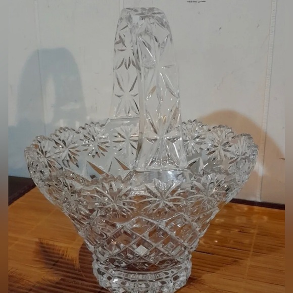 Crystal Clear Industries “Brussels” Poland Handled Basket Candy Serving Dish - Picture 5 of 9